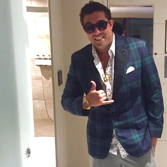 Meet your Posher, Lukas - Picture 1 of 2